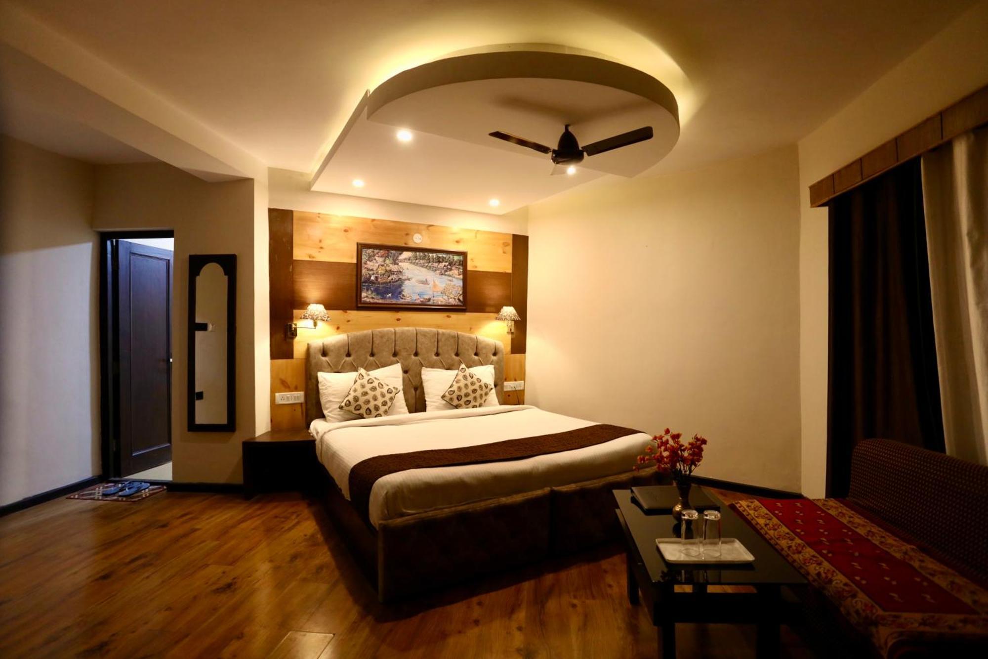 Hotel Nalanda Ladakh Лех Екстериор снимка