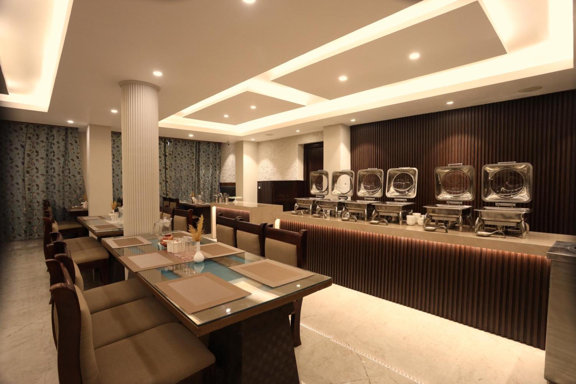 Hotel Nalanda Ladakh Лех Екстериор снимка