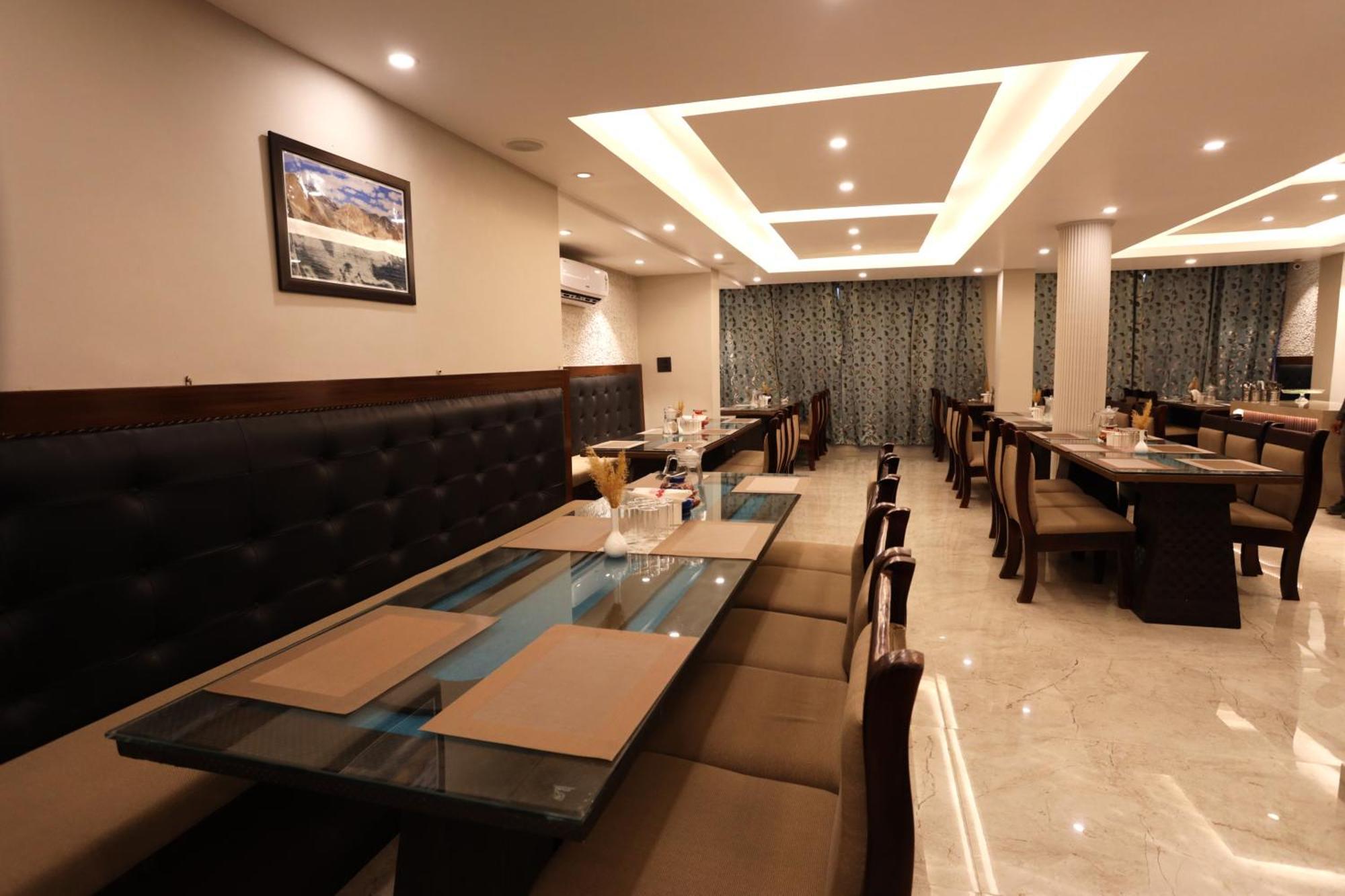 Hotel Nalanda Ladakh Лех Екстериор снимка