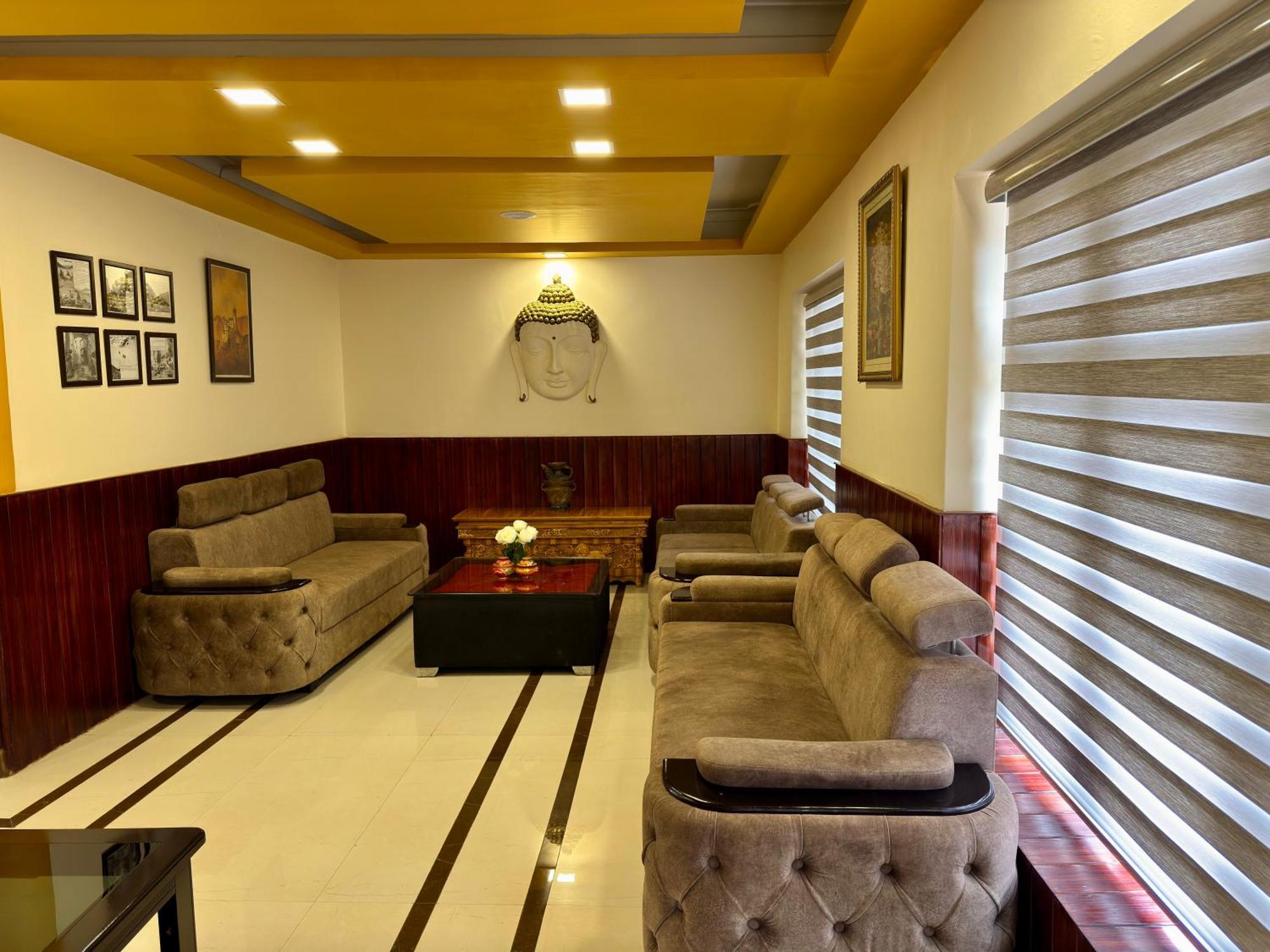 Hotel Nalanda Ladakh Лех Екстериор снимка