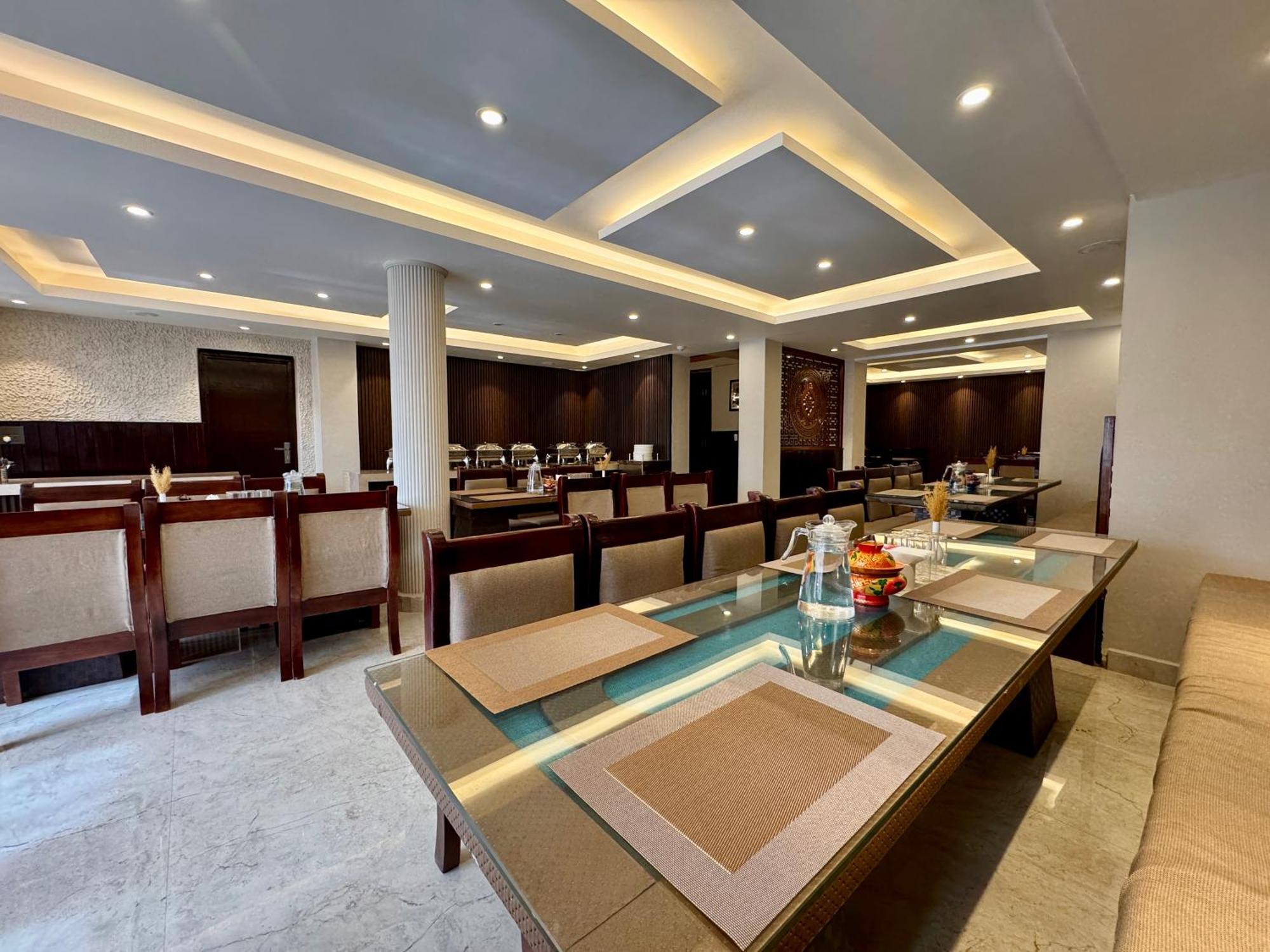 Hotel Nalanda Ladakh Лех Екстериор снимка