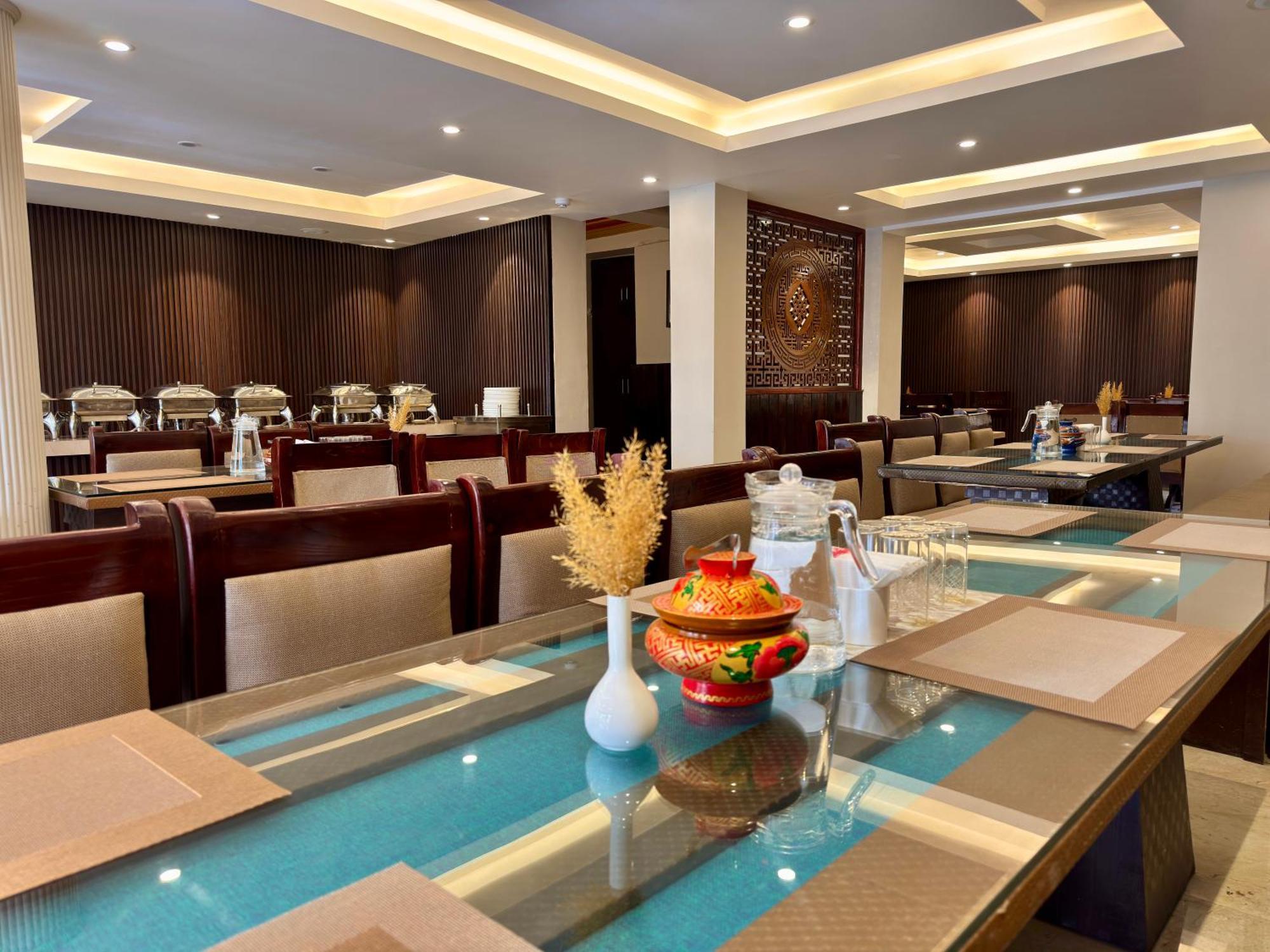 Hotel Nalanda Ladakh Лех Екстериор снимка