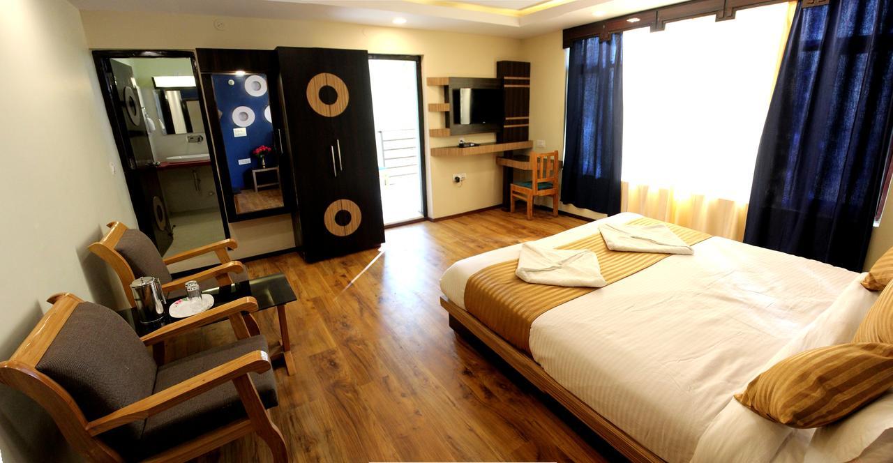 Hotel Nalanda Ladakh Лех Екстериор снимка