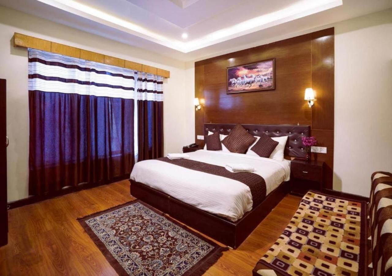 Hotel Nalanda Ladakh Лех Екстериор снимка