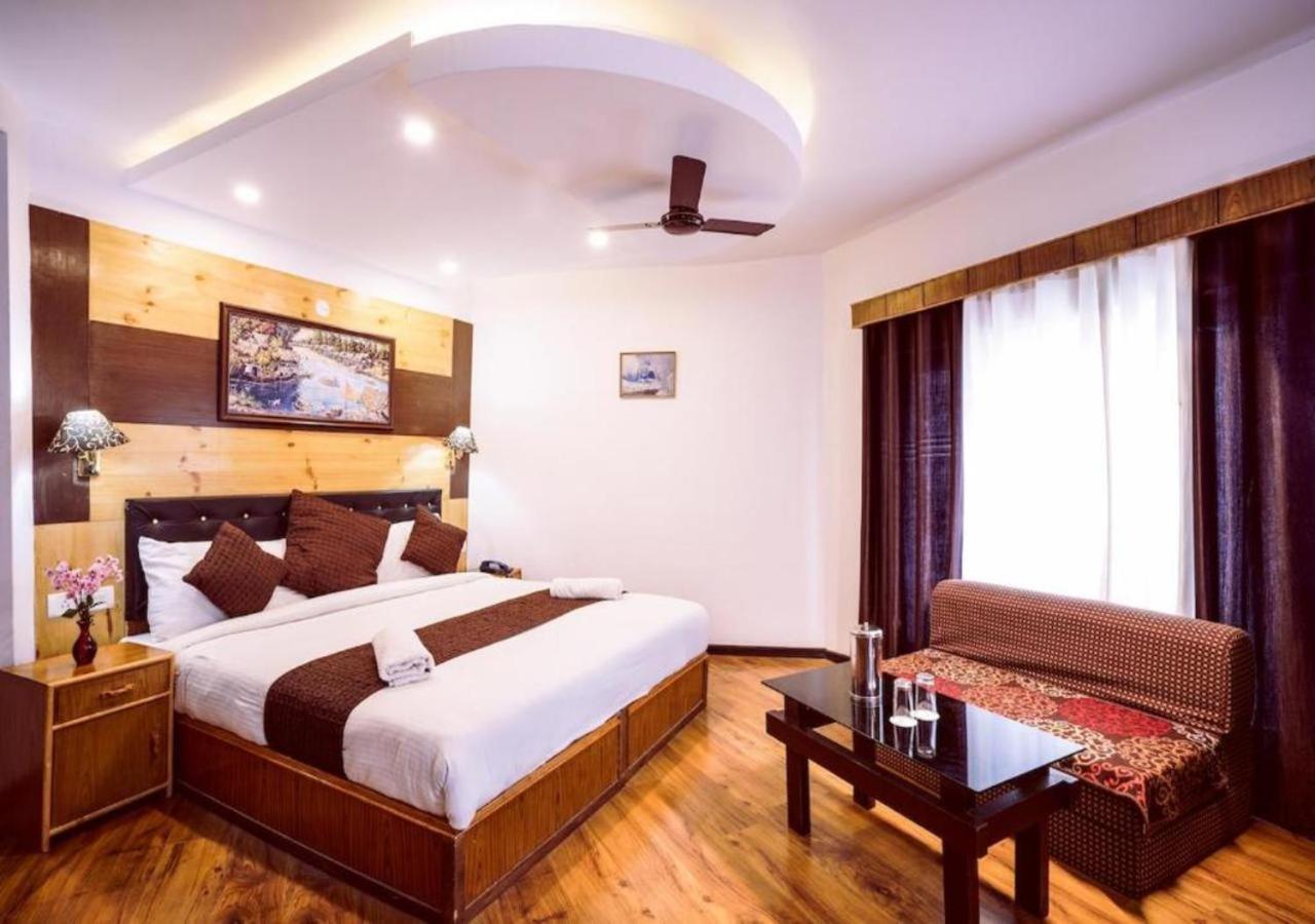 Hotel Nalanda Ladakh Лех Екстериор снимка